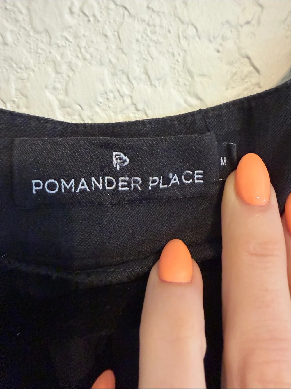 Pomander Place Finley Flutter Sleeve Dress Size M - Picture 6 of 7